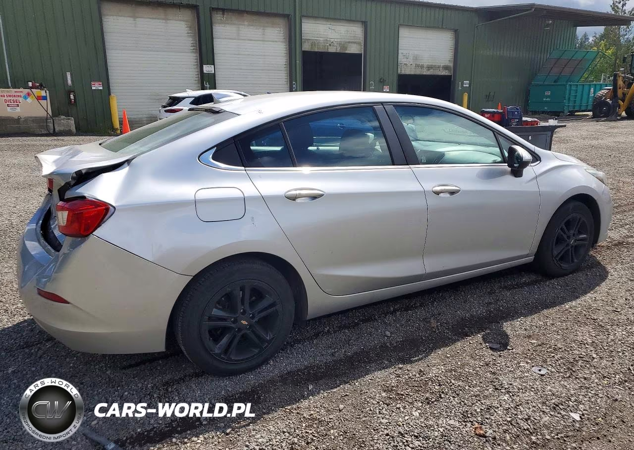 2018 Chev Cruze Lt W-1Sg Equip VIN:1G1BE5SM3J7106581 - 3