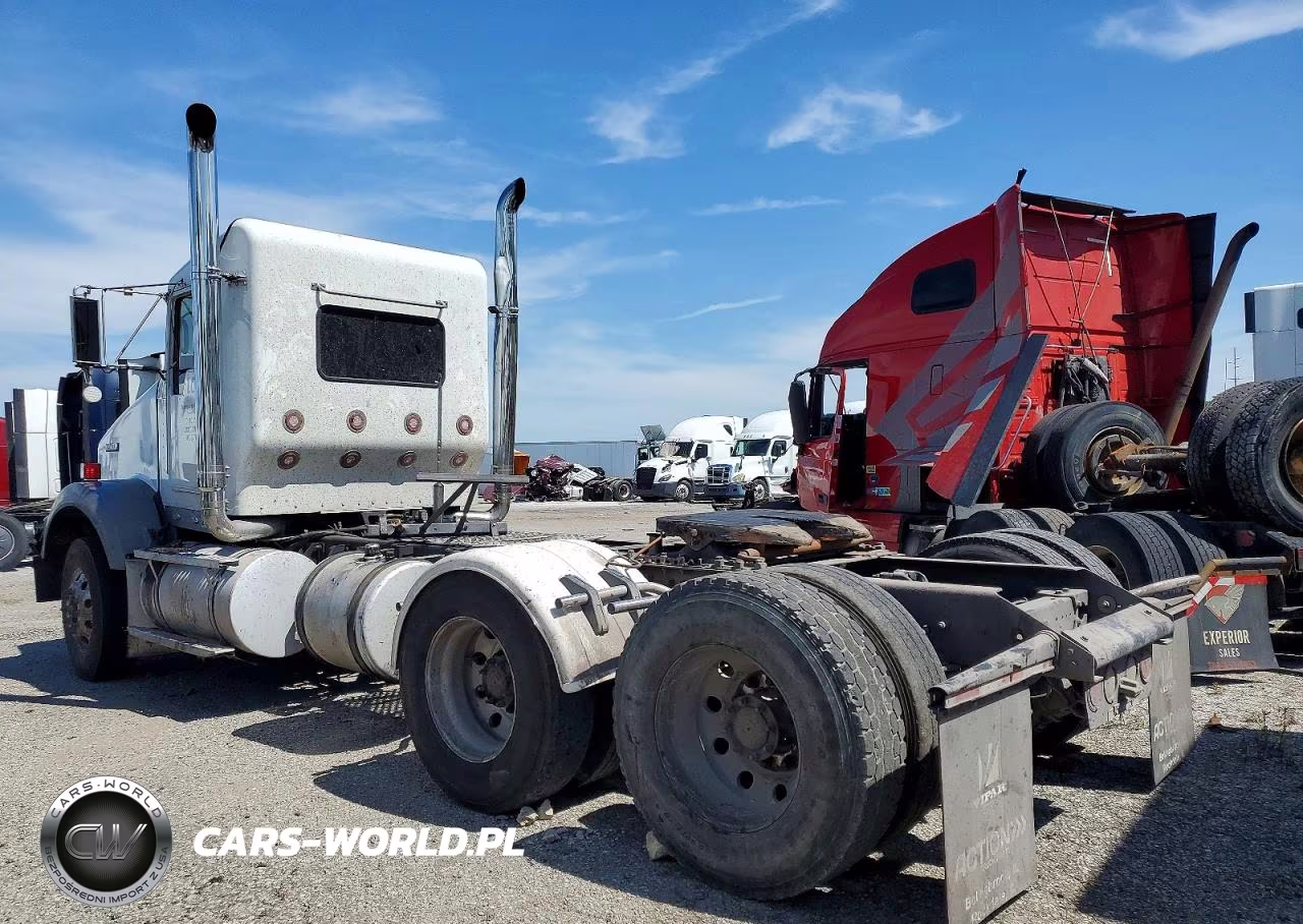 2007 Kenworth T800 Semi Truck VIN:1XKDDB9X47J203645 - 3