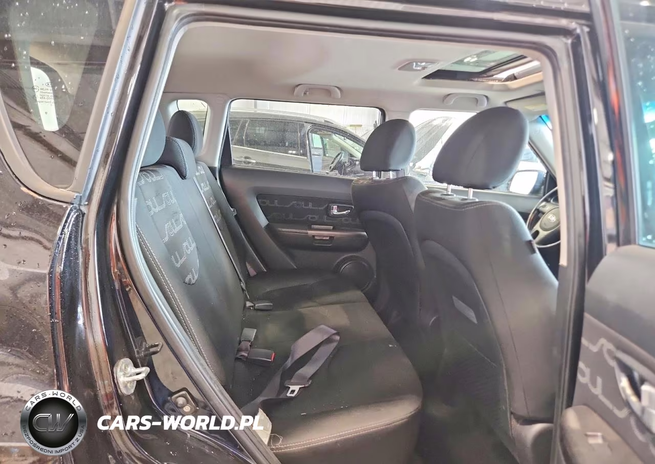 2013 Kia Soul + VIN:KNDJT2A6XD7522402 - 11
