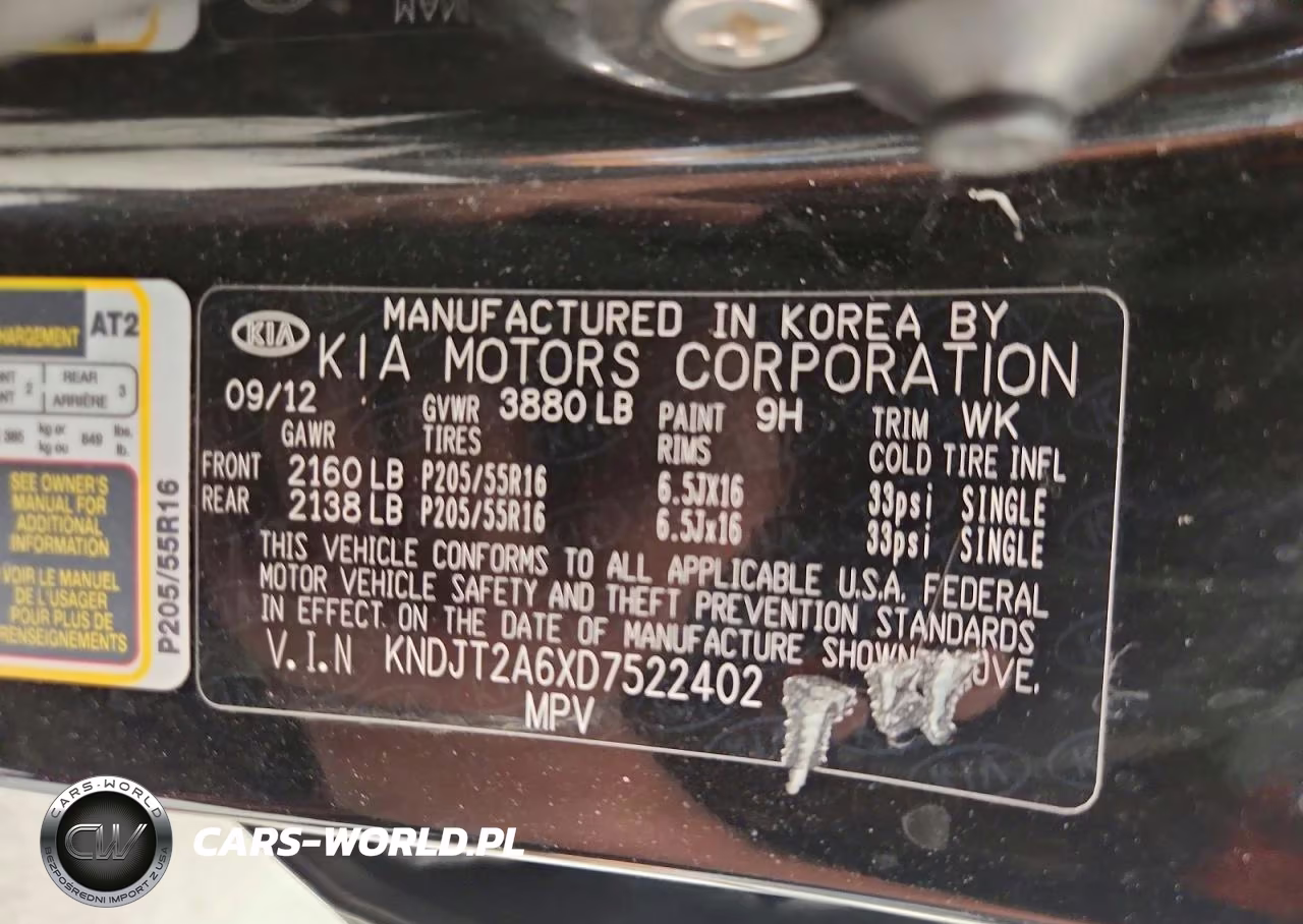 2013 Kia Soul + VIN:KNDJT2A6XD7522402 - 13