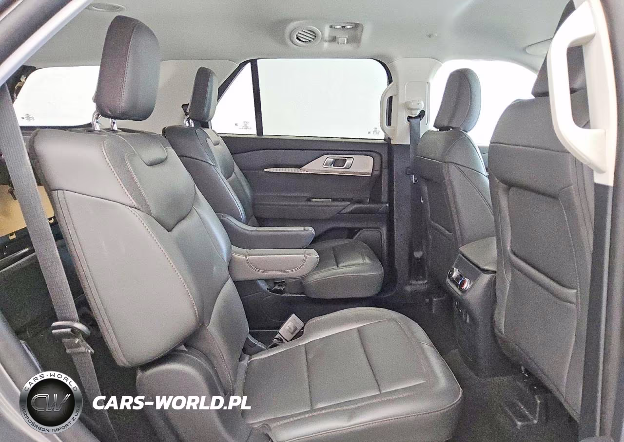 2025 Ford Explorer Active VIN:1FMUK8DH1SGC31795 - 11