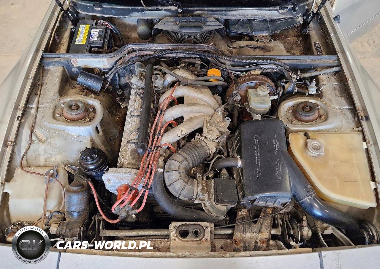 1984 Porsche 944 VIN:WP0AA0944EN463227 - 11
