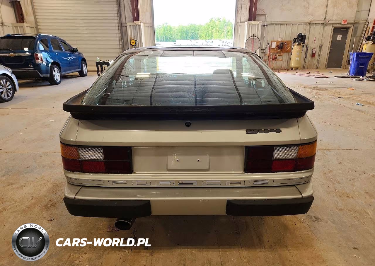 1984 Porsche 944 VIN:WP0AA0944EN463227 - 6