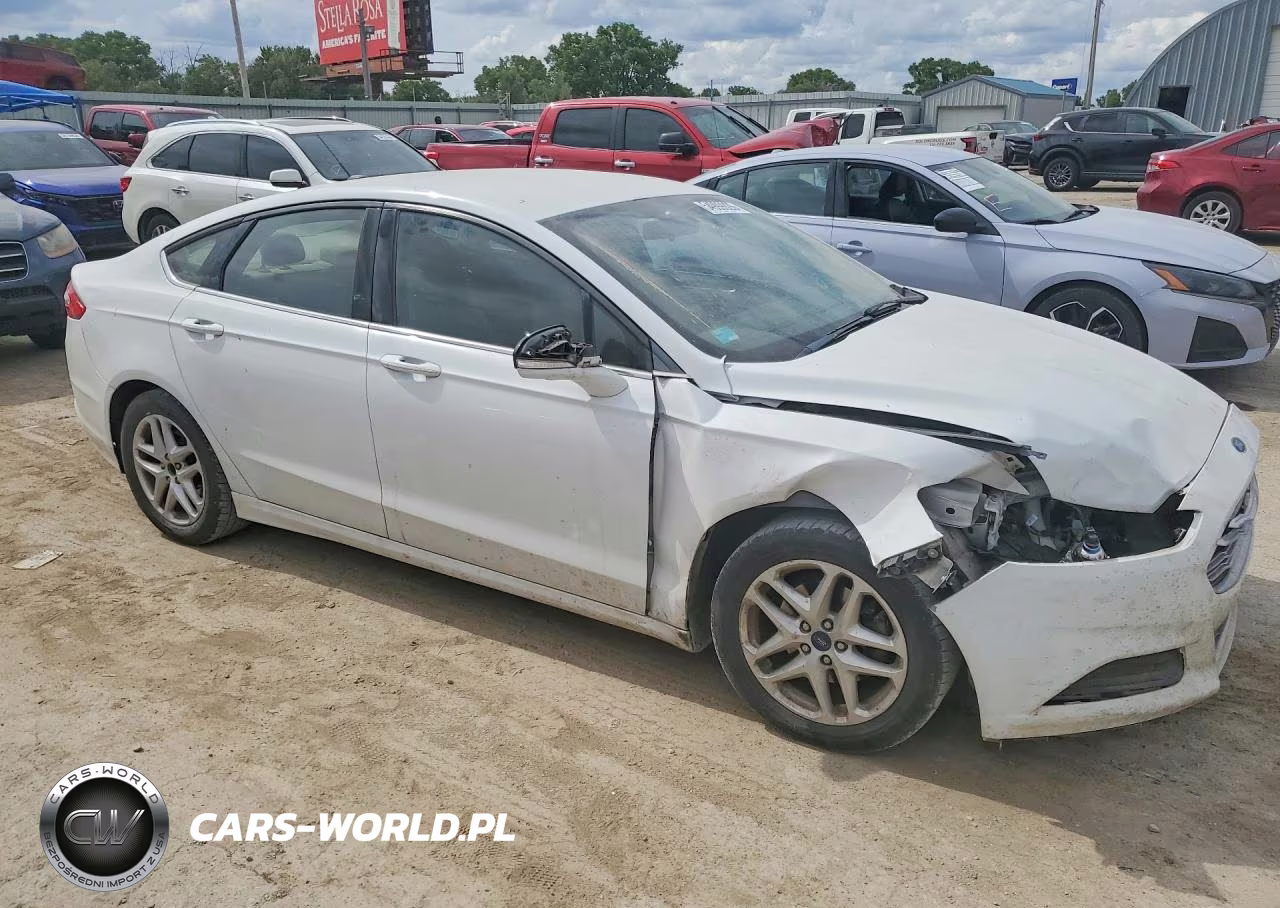 2015 Ford Fusion Se VIN:3FA6P0H79FR136875 - 4