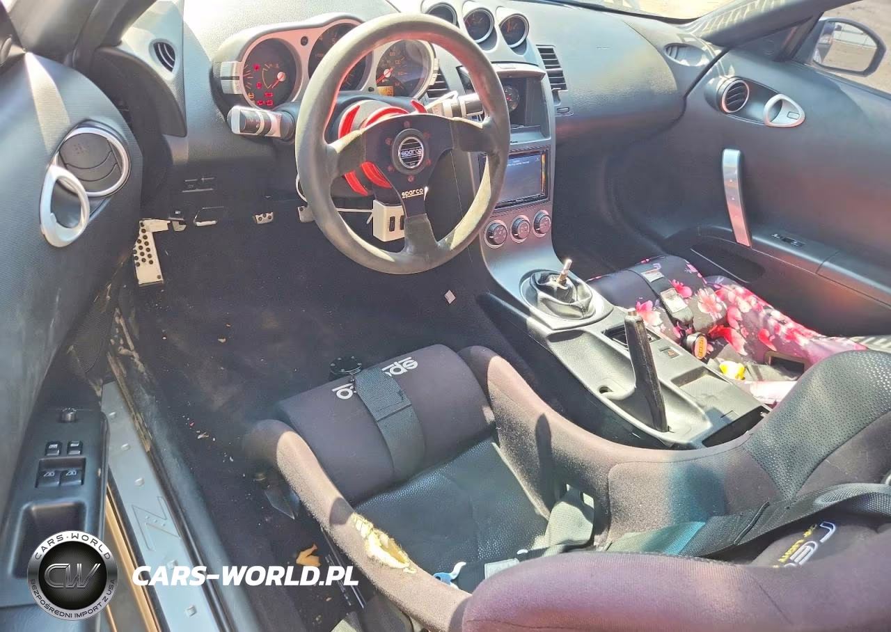 2003 Nissan 350Z Coupe VIN:JN1AZ34DX3T108673 - 8
