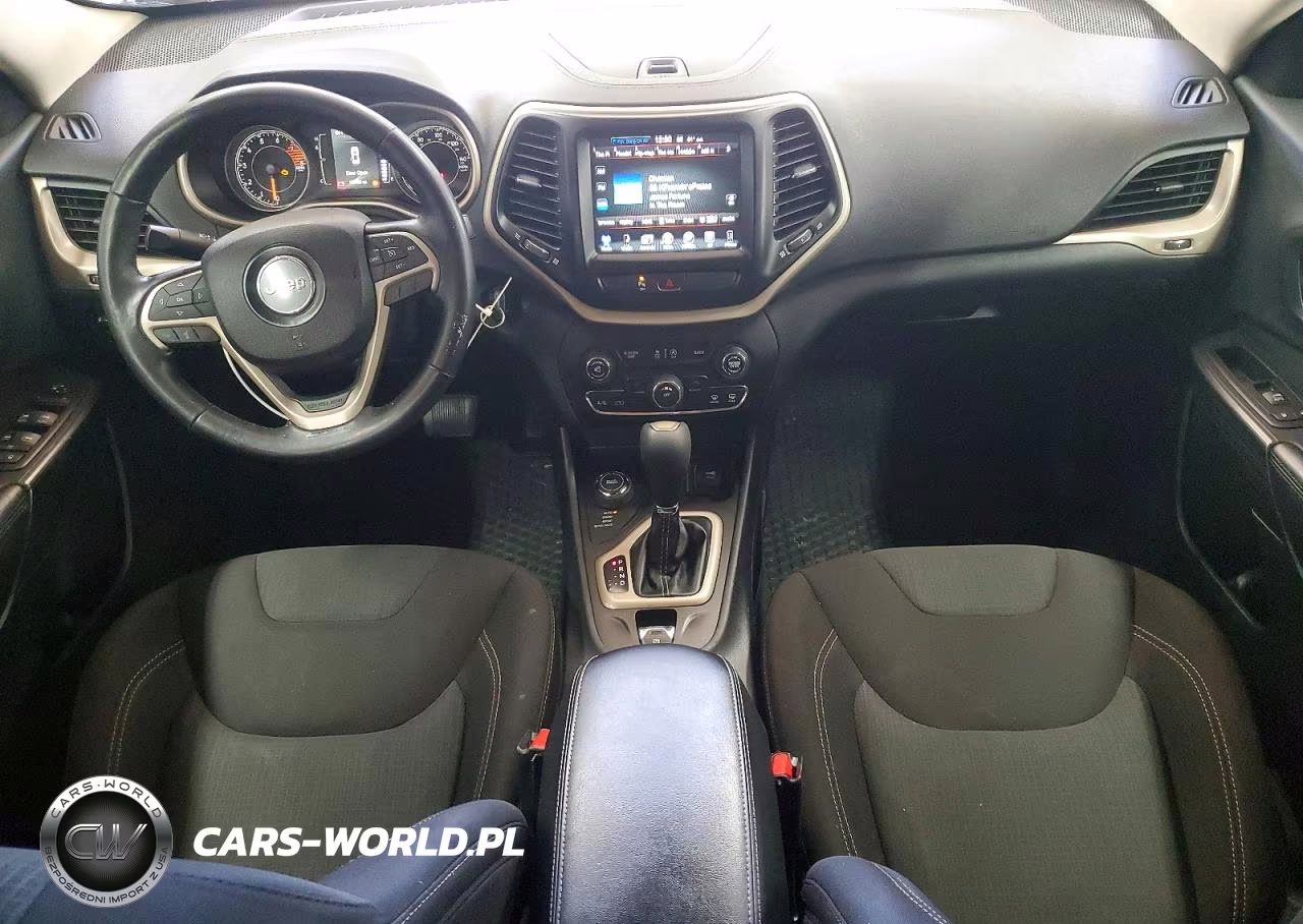 2016 Jeep Cherokee Latitude VIN:1C4PJMCS5GW205093 - 8