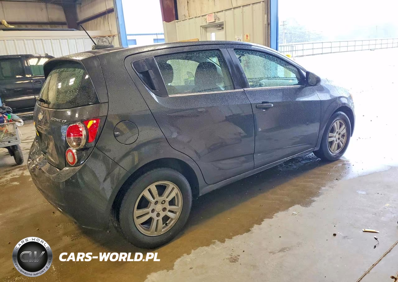 2015 Chevrolet Sonic Lt VIN:1G1JC6SH9F4110458 - 3