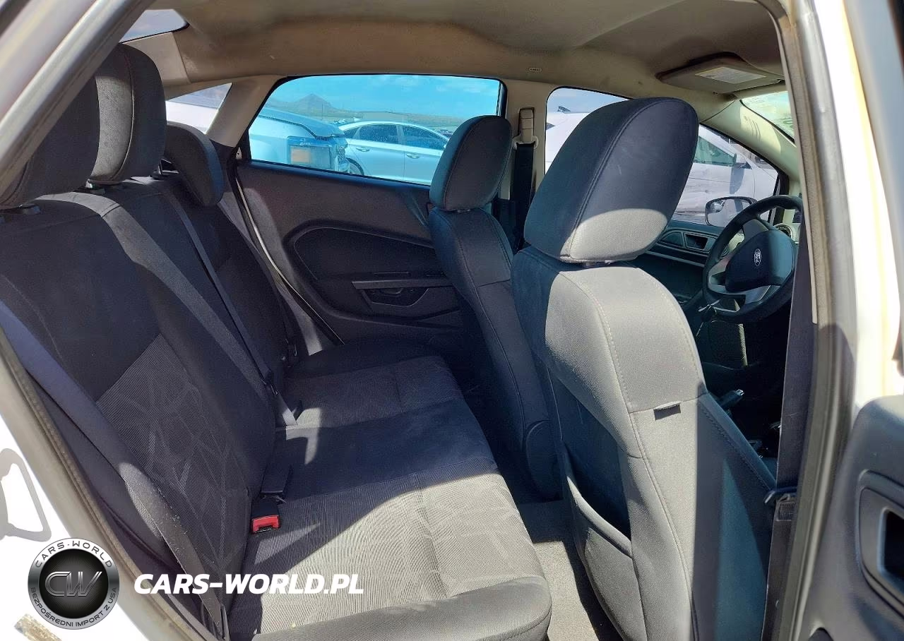 2011 Ford Fiesta Se VIN:3FADP4BJ2BM226198 - 10