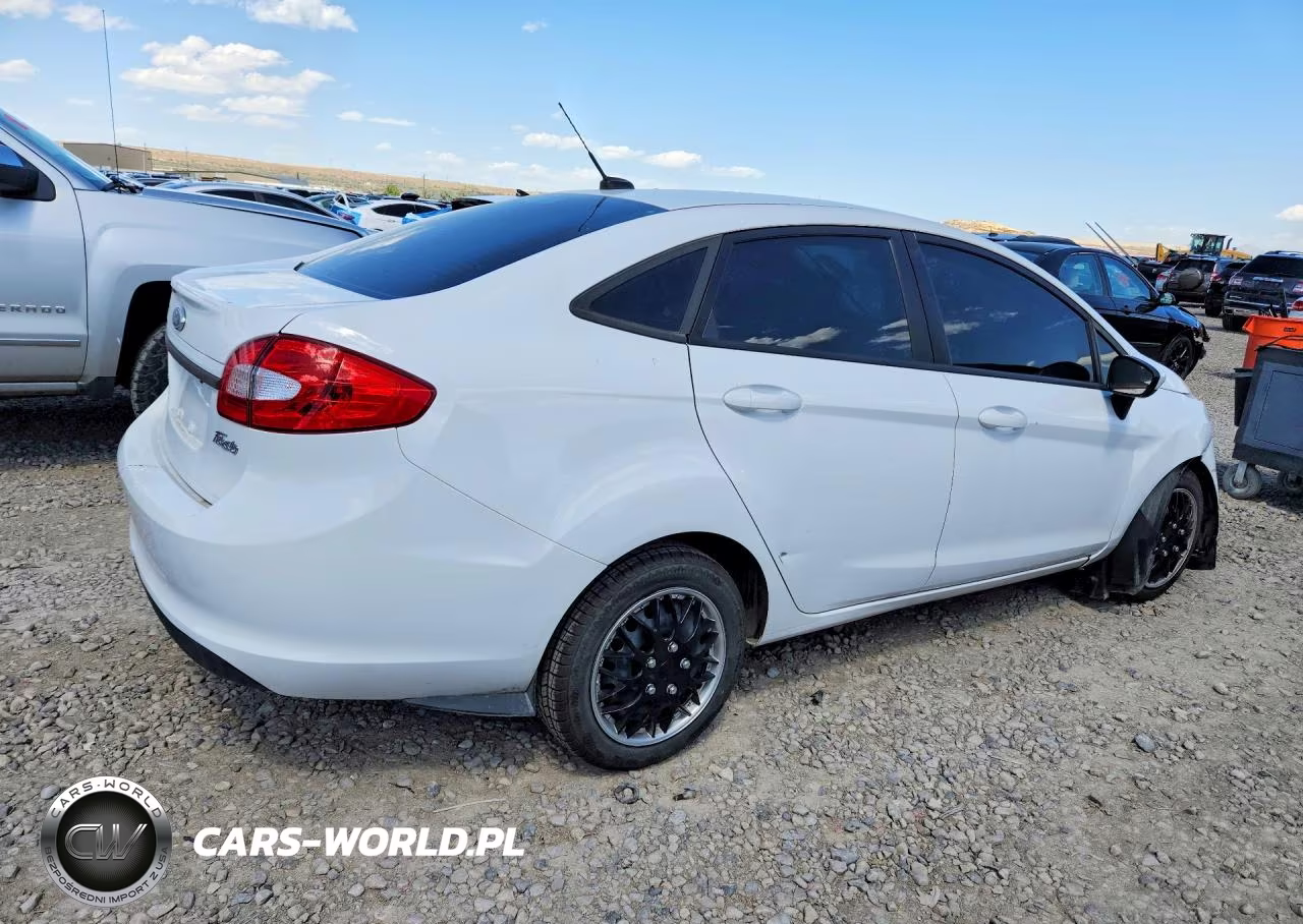 2011 Ford Fiesta Se VIN:3FADP4BJ2BM226198 - 3