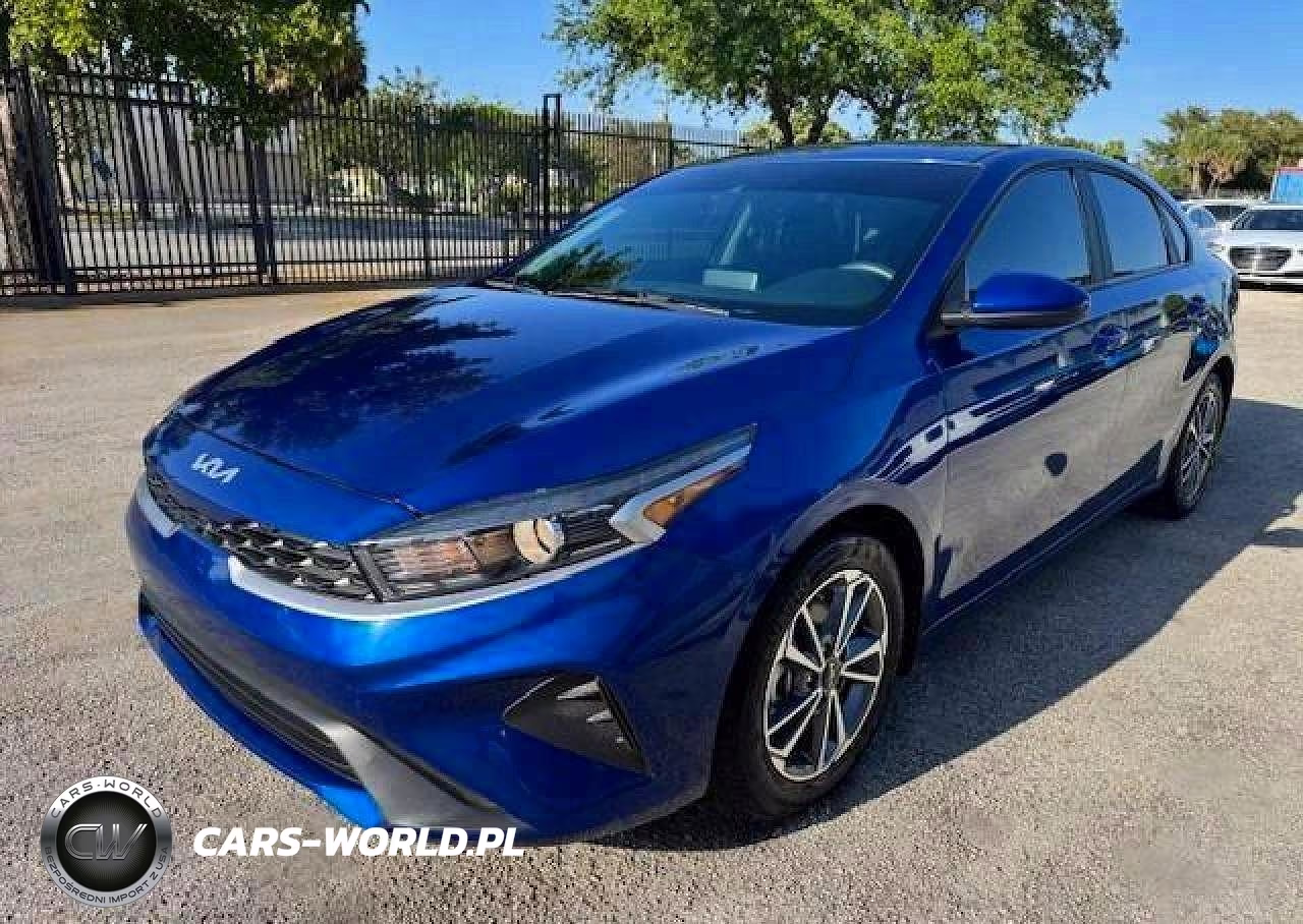 2022 Kia Forte Fe – zdjęcie 1 z 15