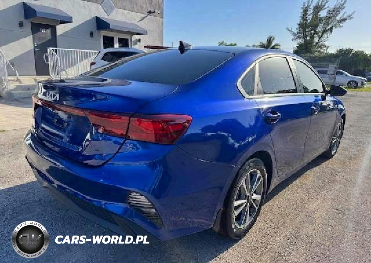 2022 Kia Forte Fe VIN:3KPF24AD4NE464503 - 3
