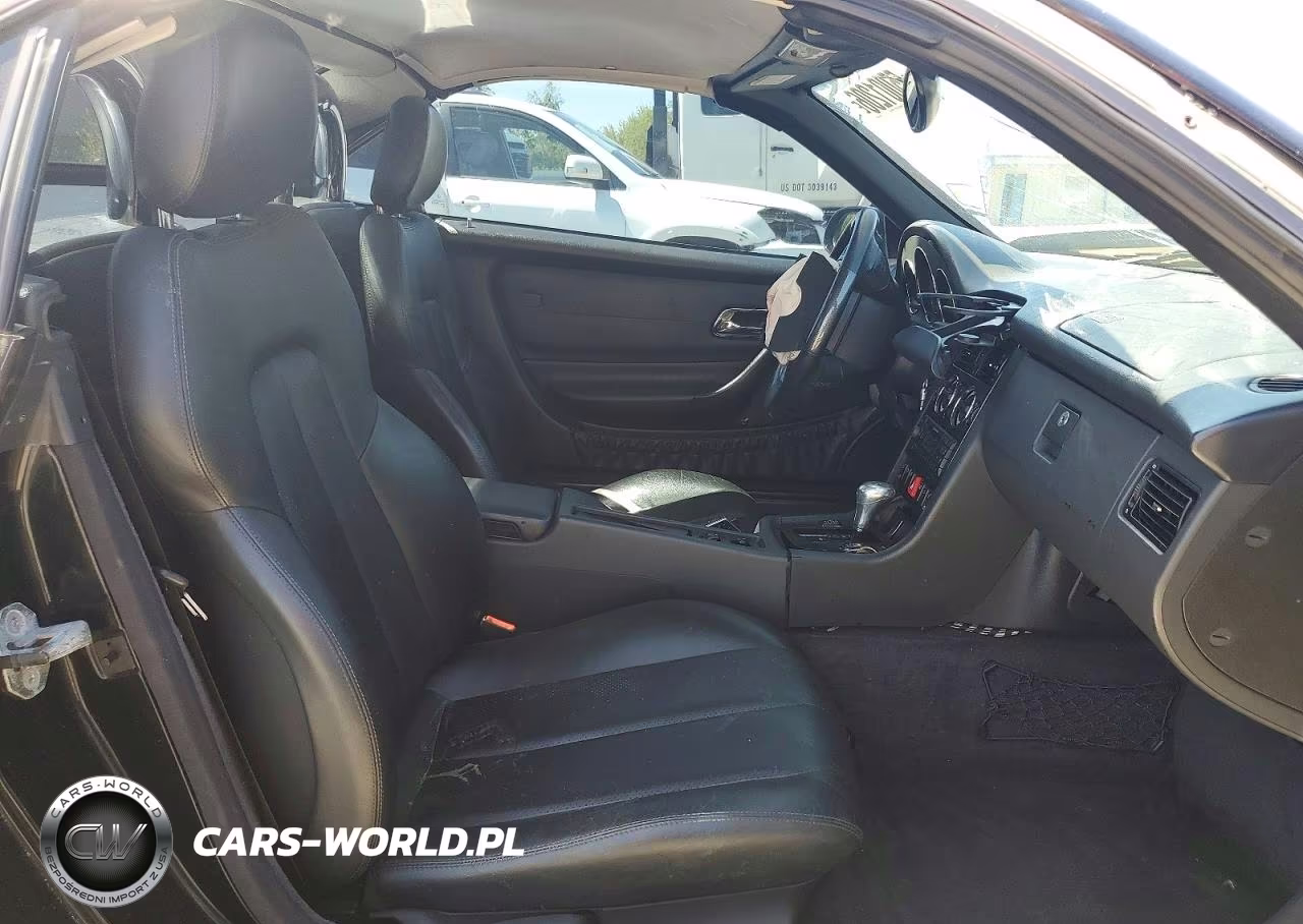 2000 Mercedes-Benz Slk 230 Kompressor VIN:WDBKK47F2YF158514 - 10
