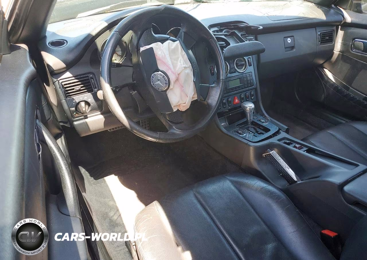 2000 Mercedes-Benz Slk 230 Kompressor VIN:WDBKK47F2YF158514 - 8