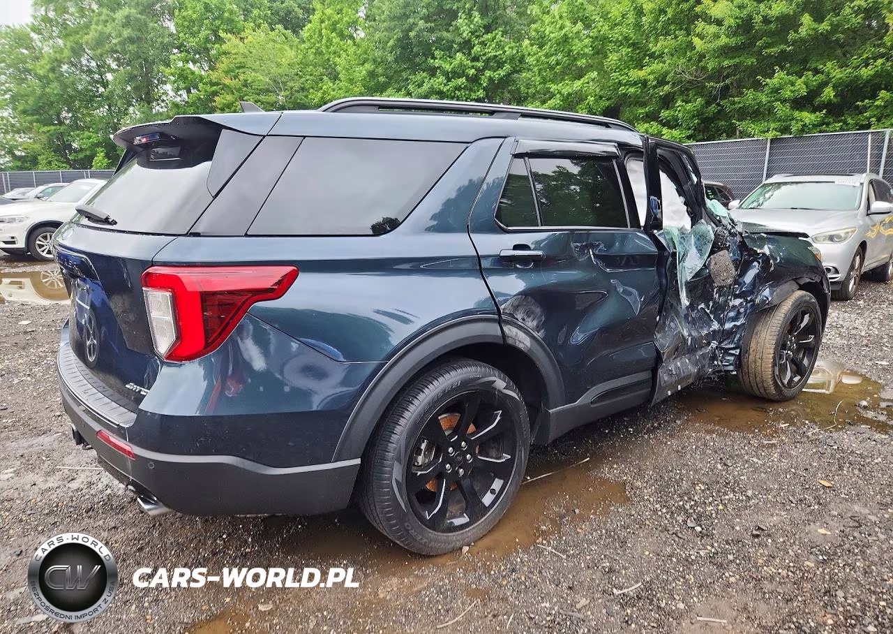 2023 Ford Explorer St-Line VIN:1FMSK8KH6PGB25067 - 3