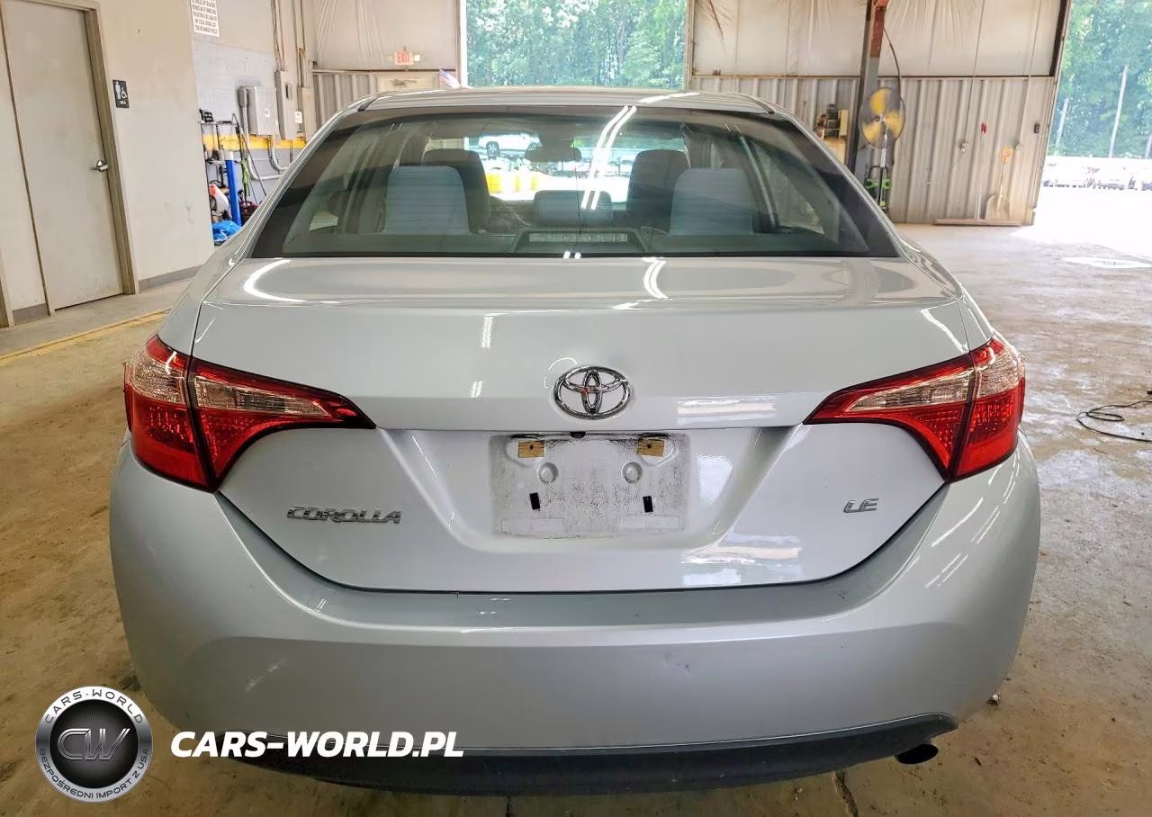 2019 Toyota Corolla Le VIN:2T1BURHE6KC152617 - 6