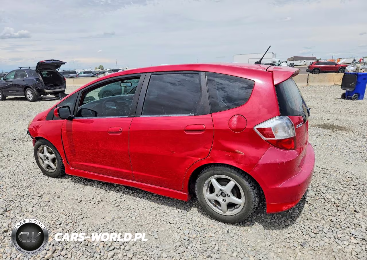 2010 Honda Fit Sport VIN:JHMGE8H48AC015737 - 2
