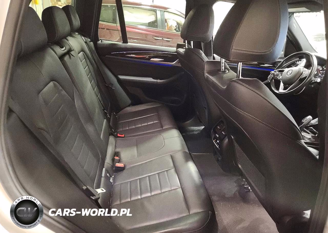 2018 BMW X3 xDrive30I VIN:5UXTR9C51JLD69076 - 11