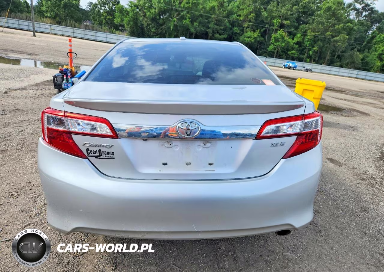 2014 Toyota Camry Xle VIN:4T4BF1FK6ER429683 - 6