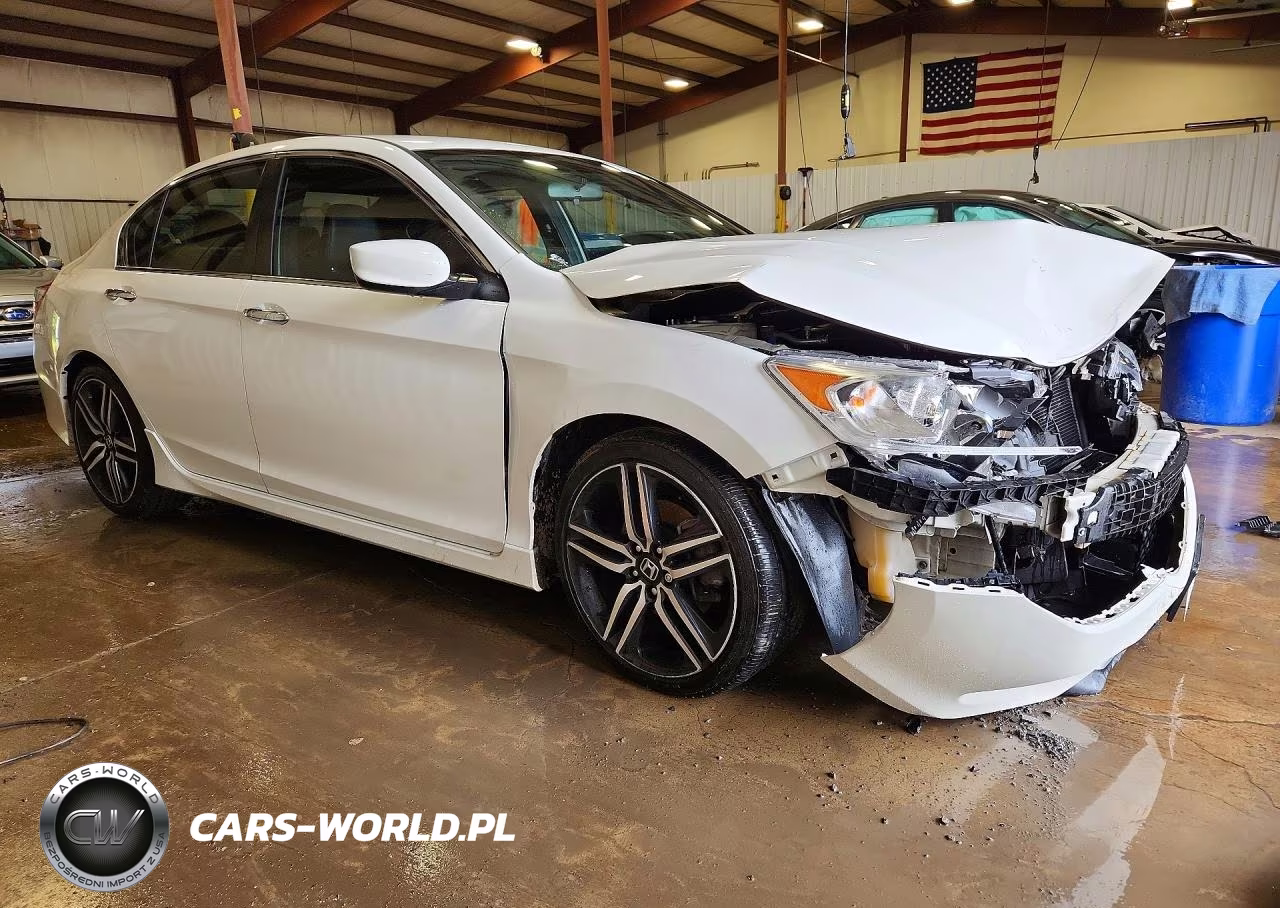 2017 Honda Accord Sport VIN:1HGCR2F55HA116352 - 4