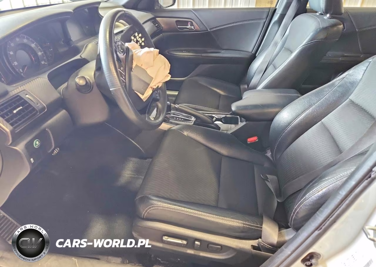 2017 Honda Accord Sport VIN:1HGCR2F55HA116352 - 7