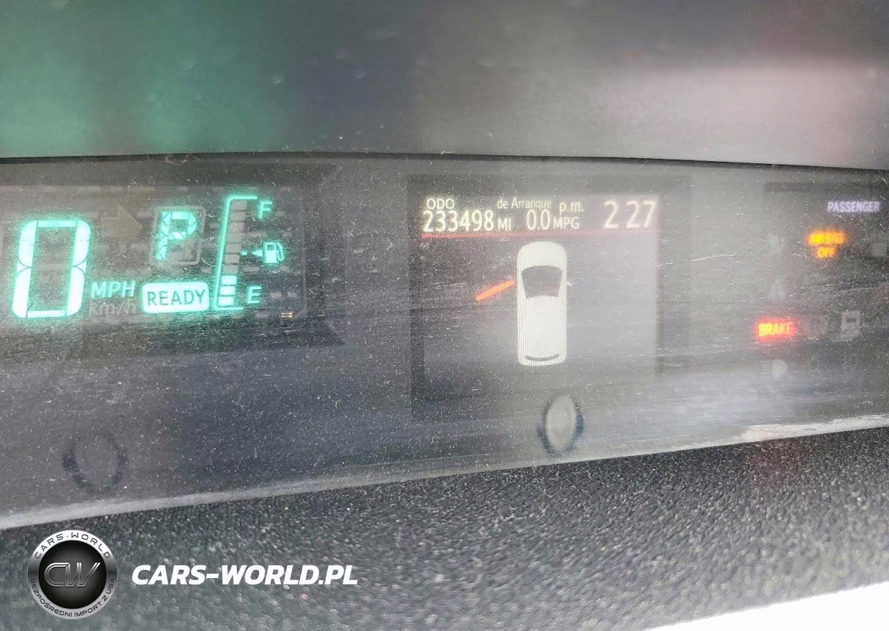2012 Toyota Prius C Two VIN:JTDKDTB38C1002759 - 9