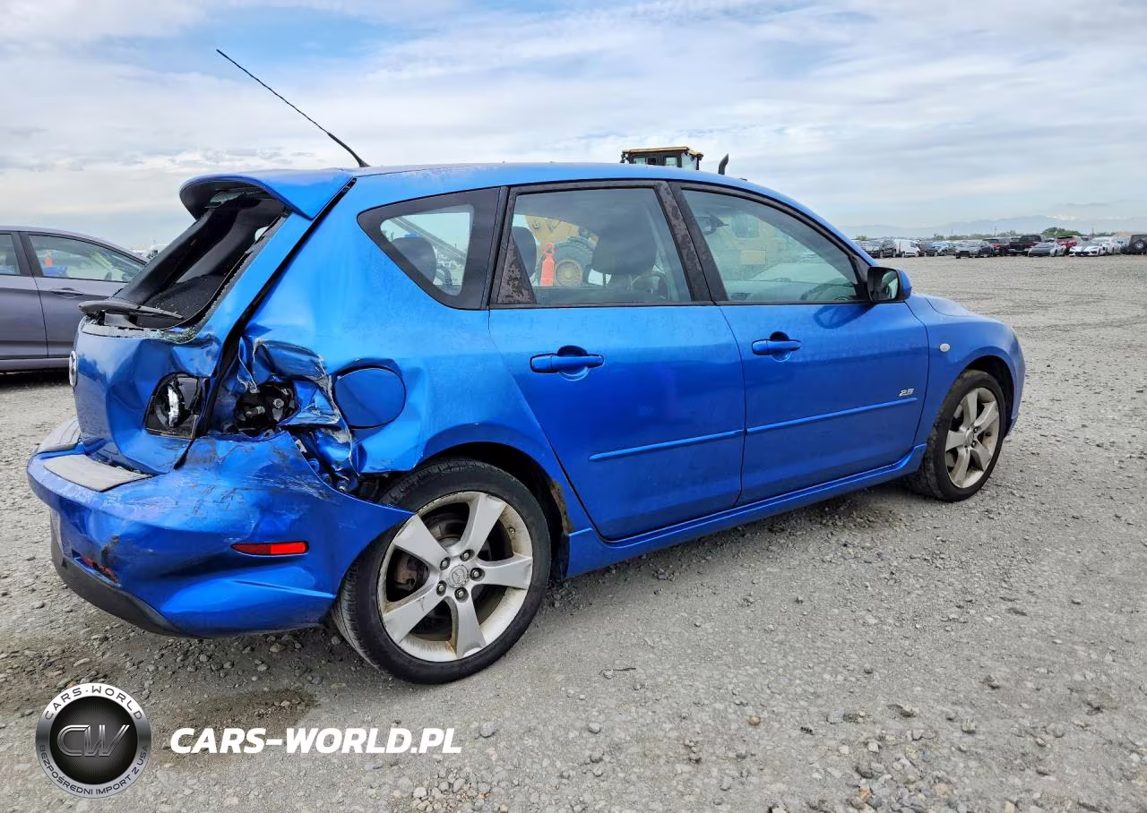 2005 Mazda 3 Hatchback VIN:JM1BK343651245458 - 3