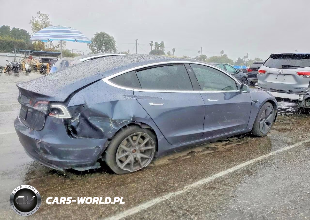 2020 Tesla Model 3 VIN:5YJ3E1EA5LF799186 - 3