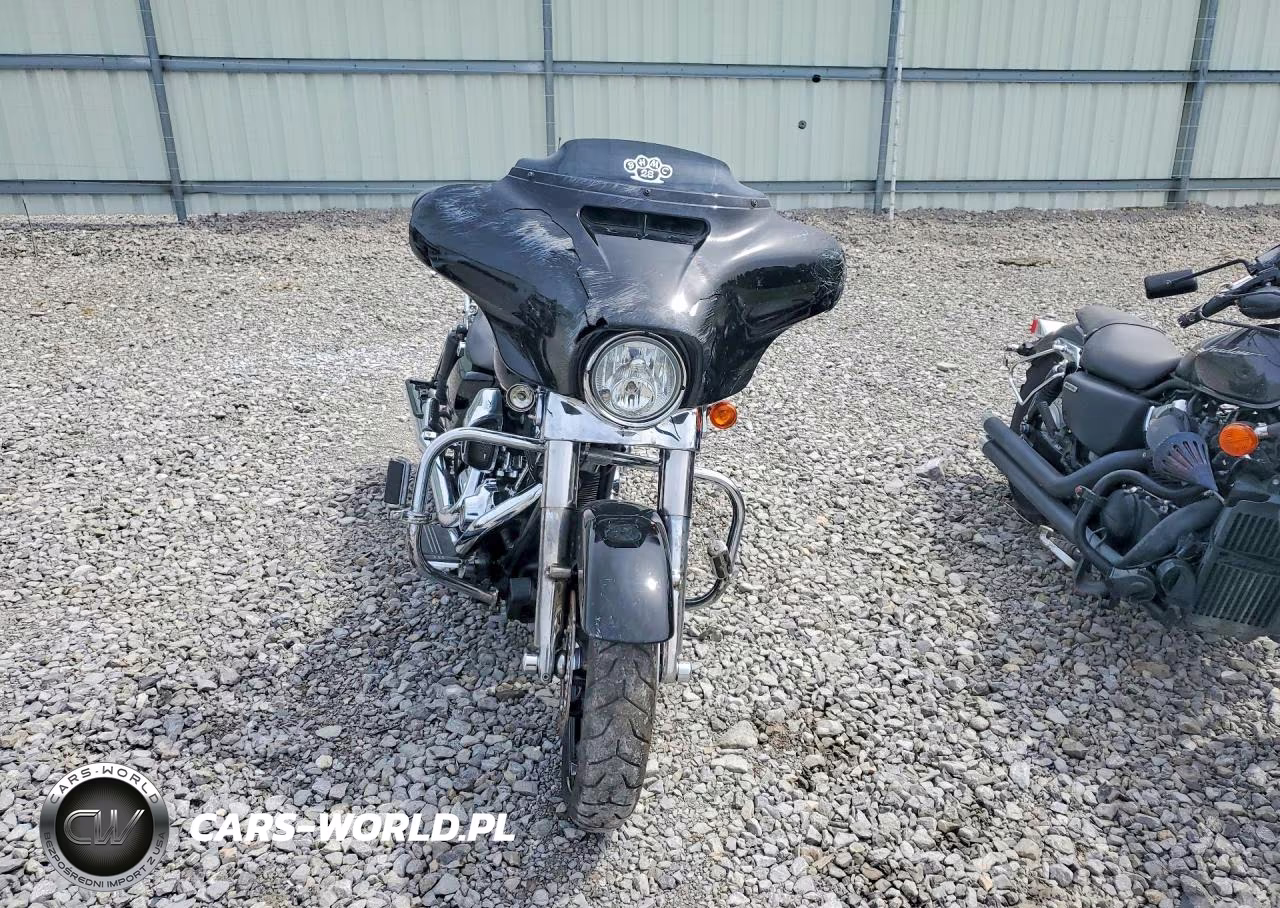 2015 Harley-Davidson Flhx Street Glide VIN:1HD1KBM19FB692249 - 2
