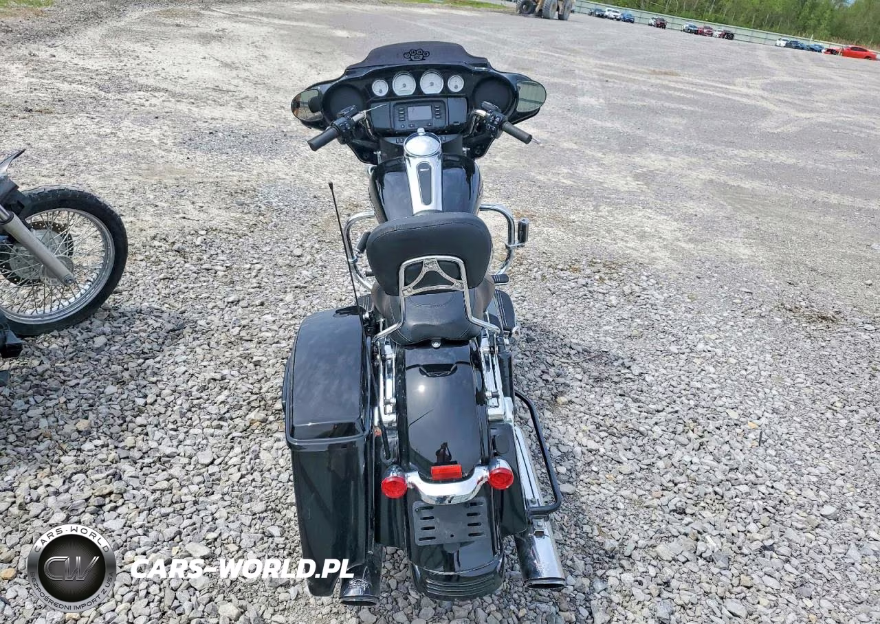 2015 Harley-Davidson Flhx Street Glide VIN:1HD1KBM19FB692249 - 6