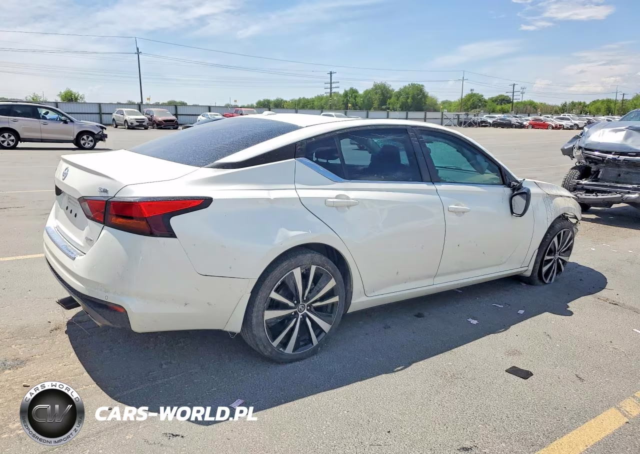 2020 Nissan Altima Sr VIN:1N4BL4CW3LC275135 - 3