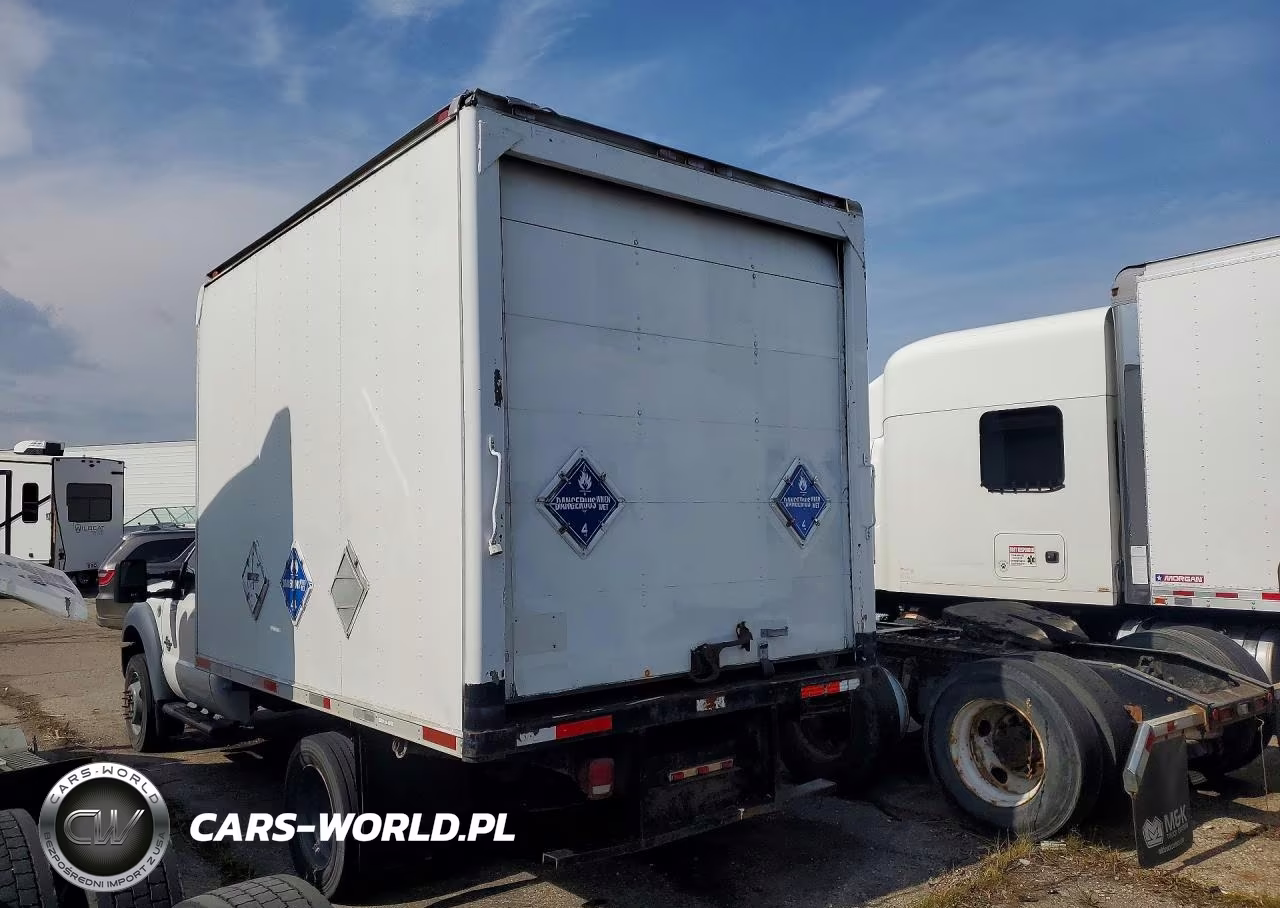 2012 Ford F550 Super Duty VIN:1FDUF5GT8CEB42810 - 3