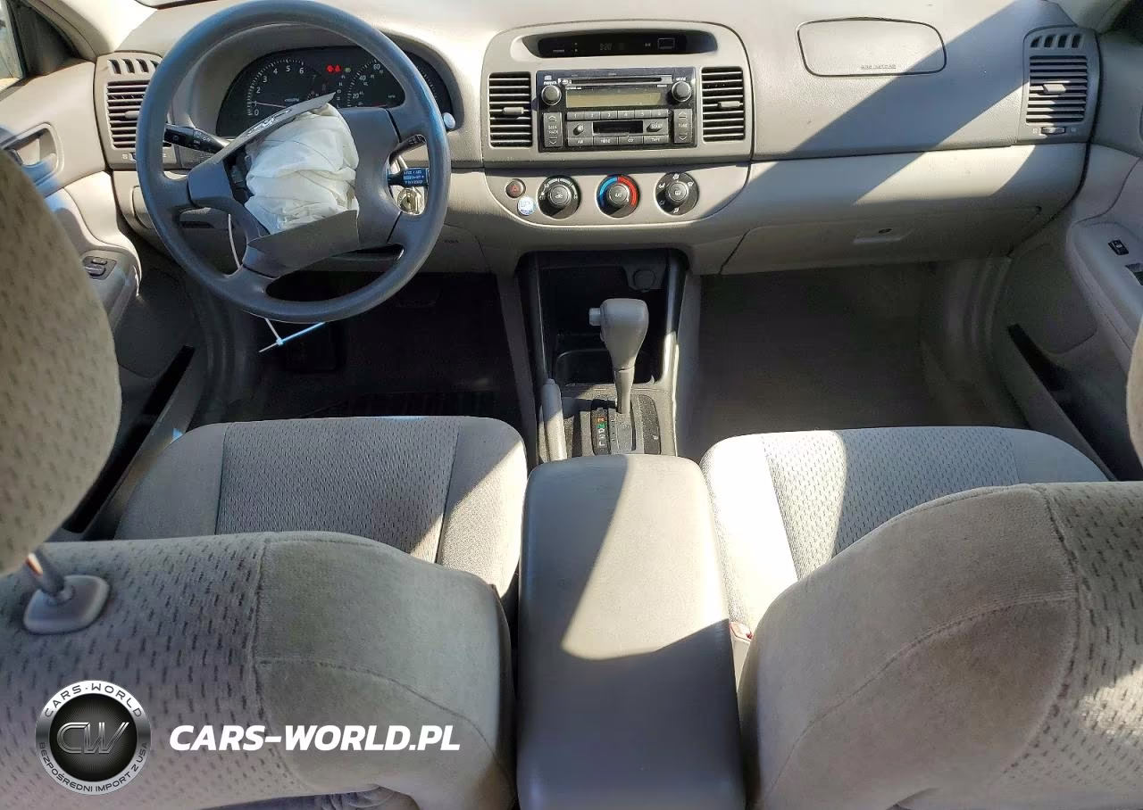 2004 Toyota Camry Le VIN:4T1BE32K04U380171 - 8