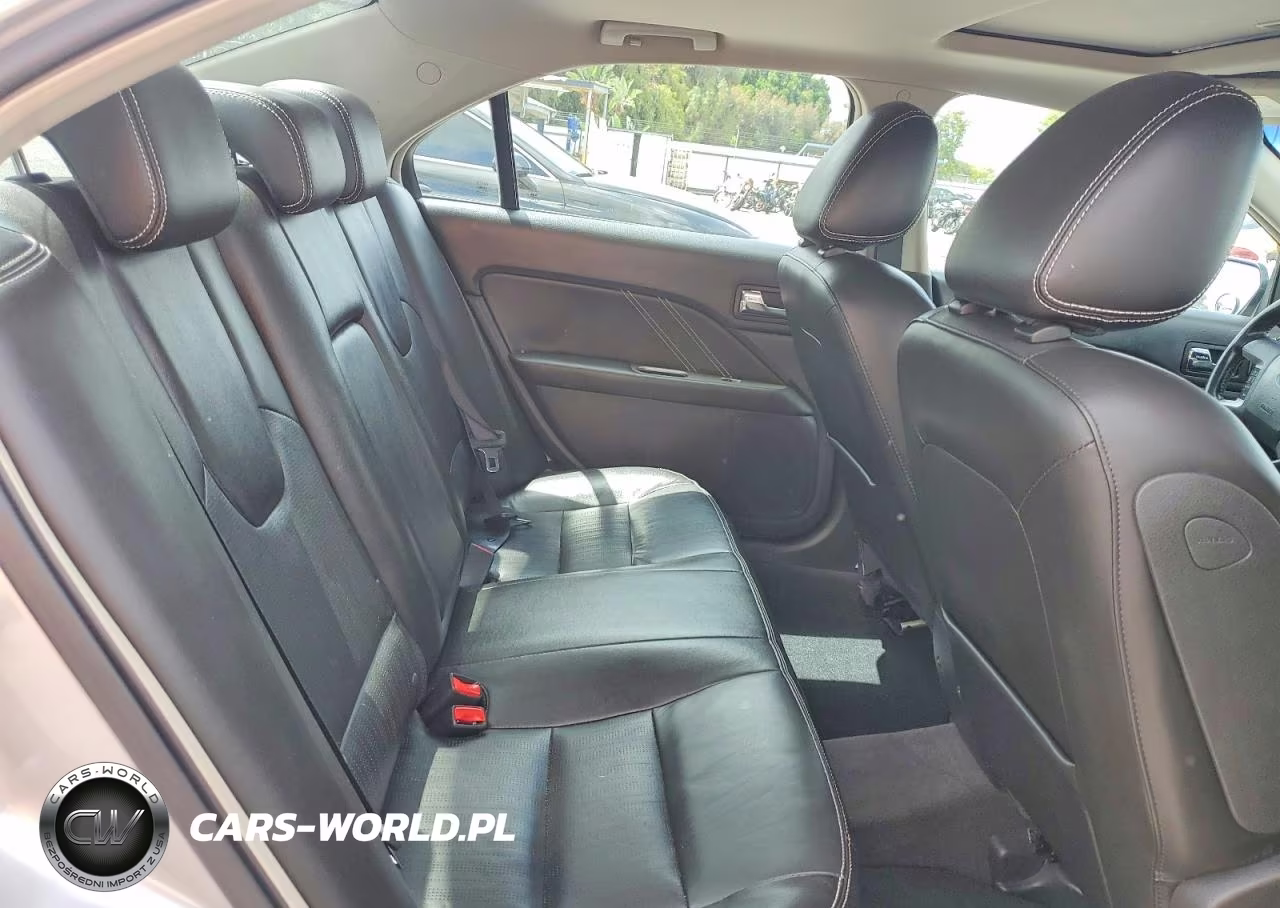 2010 Ford Fusion Sport VIN:3FAHP0KC2AR263488 - 10
