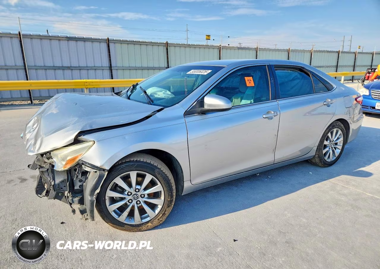 2016 Toyota Camry Xle – zdjęcie 1 z 12