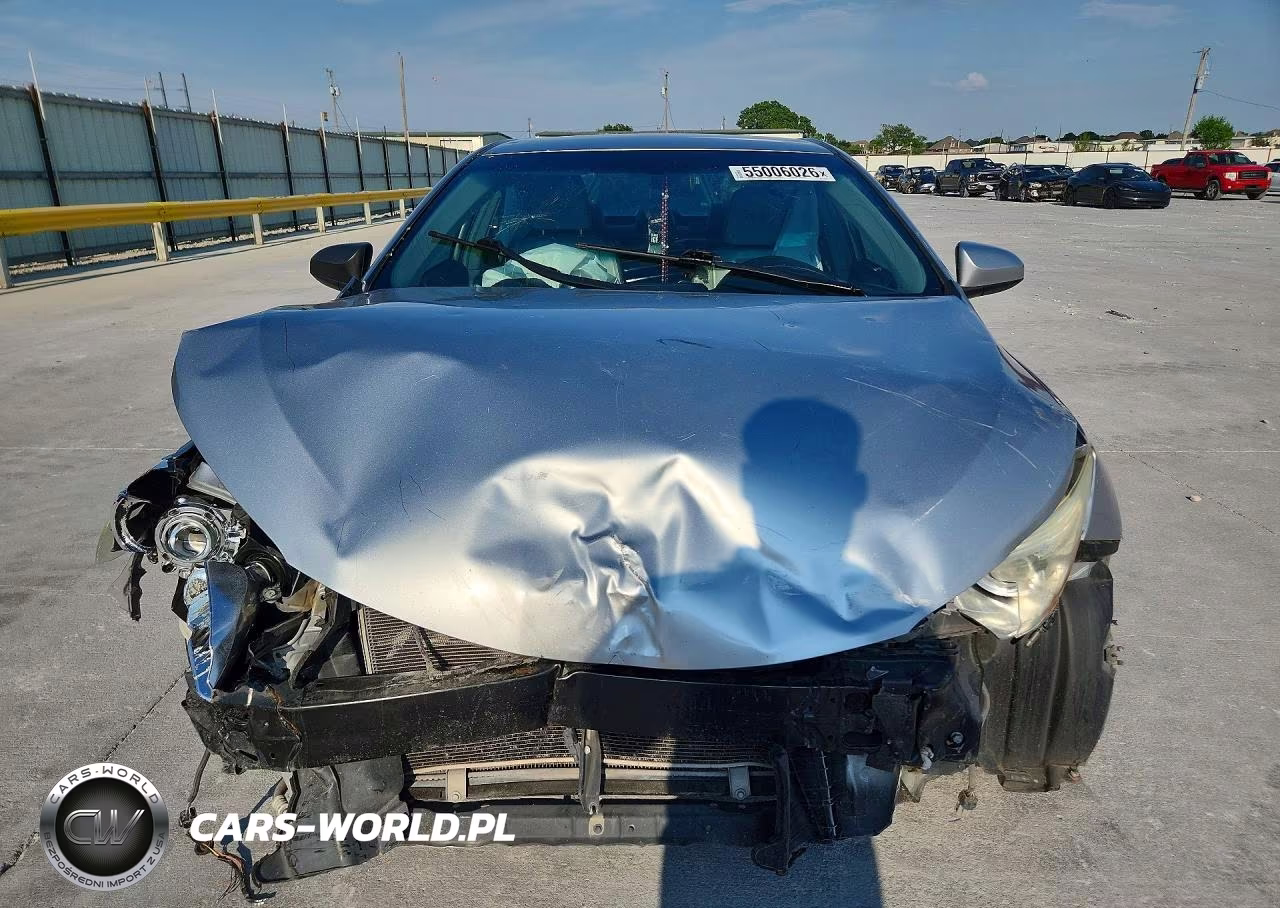 2016 Toyota Camry Xle VIN:4T4BF1FK5GR517210 - 5