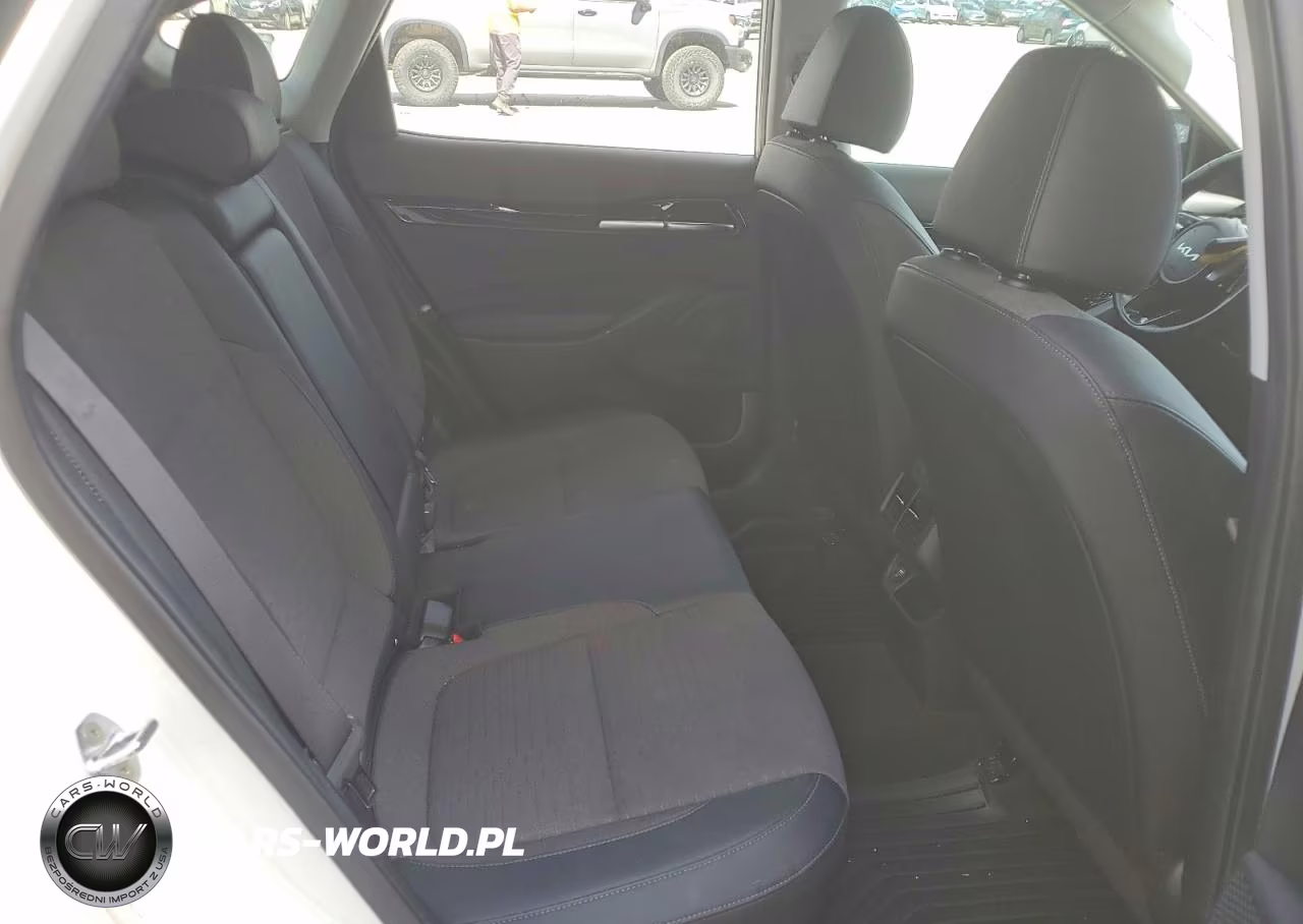 2023 Kia Seltos S VIN:KNDEU2AA9P7353058 - 11