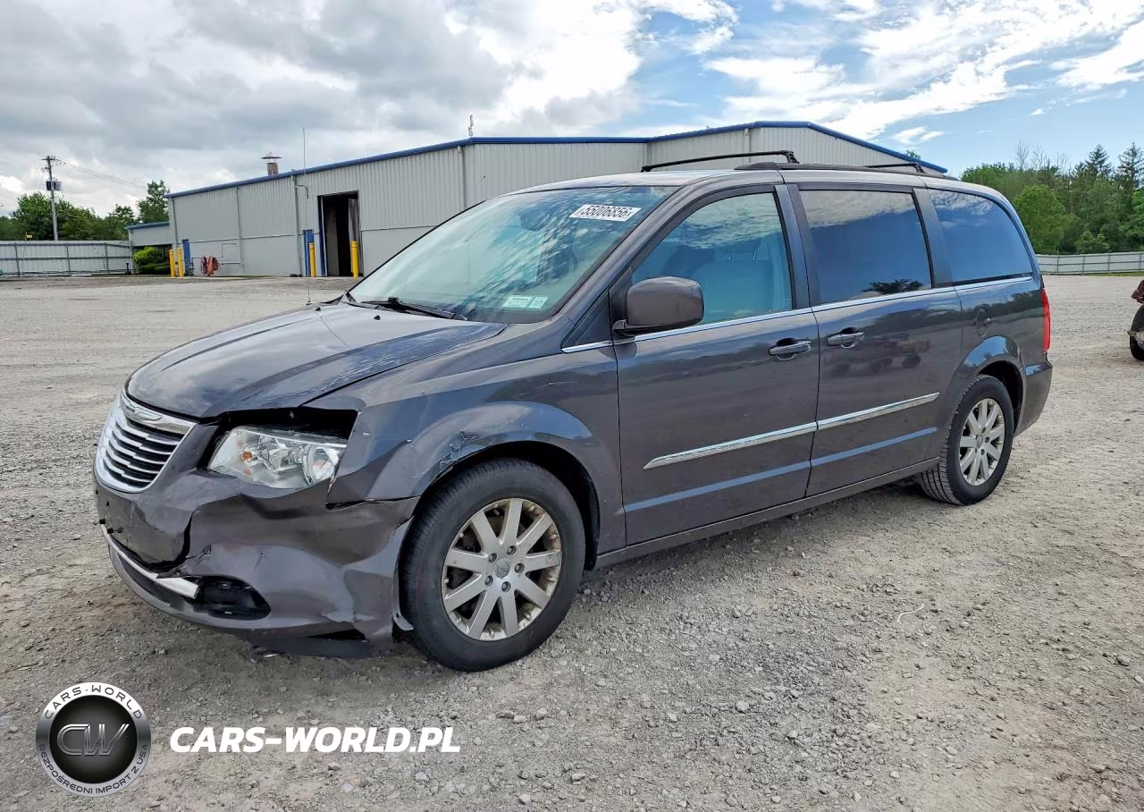 2016 Chrysler Town & Country Touring – zdjęcie 1 z 13