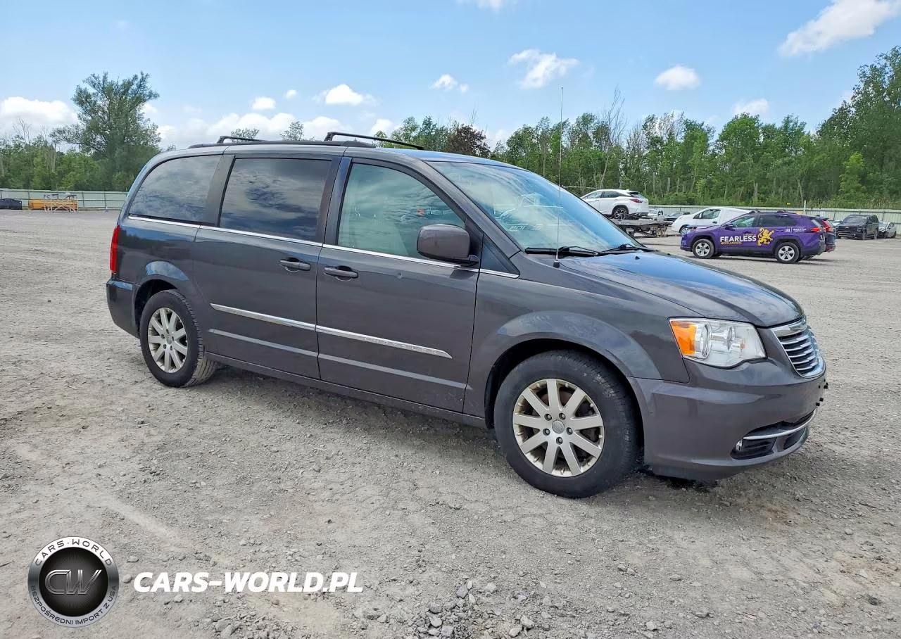2016 Chrysler Town & Country Touring VIN:2C4RC1BG6GR112901 - 4