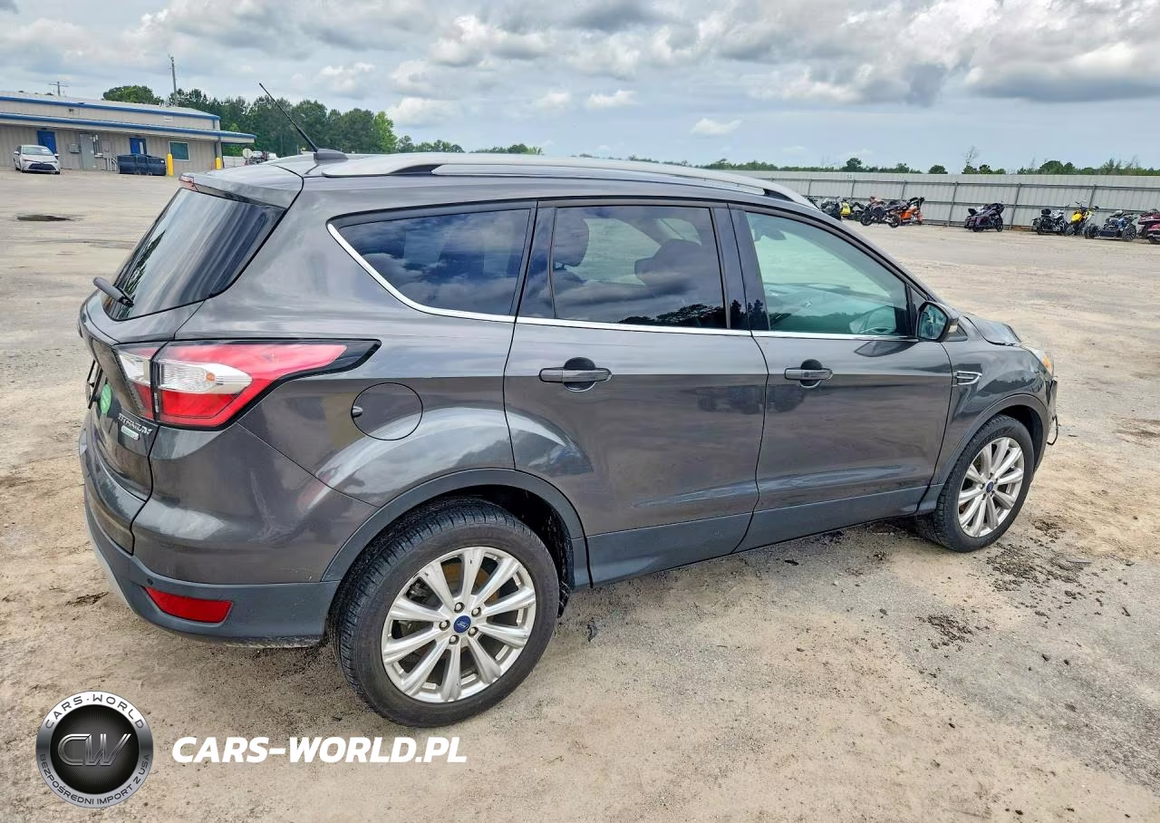 2017 Ford Escape Titanium VIN:1FMCU0JD3HUD34526 - 3