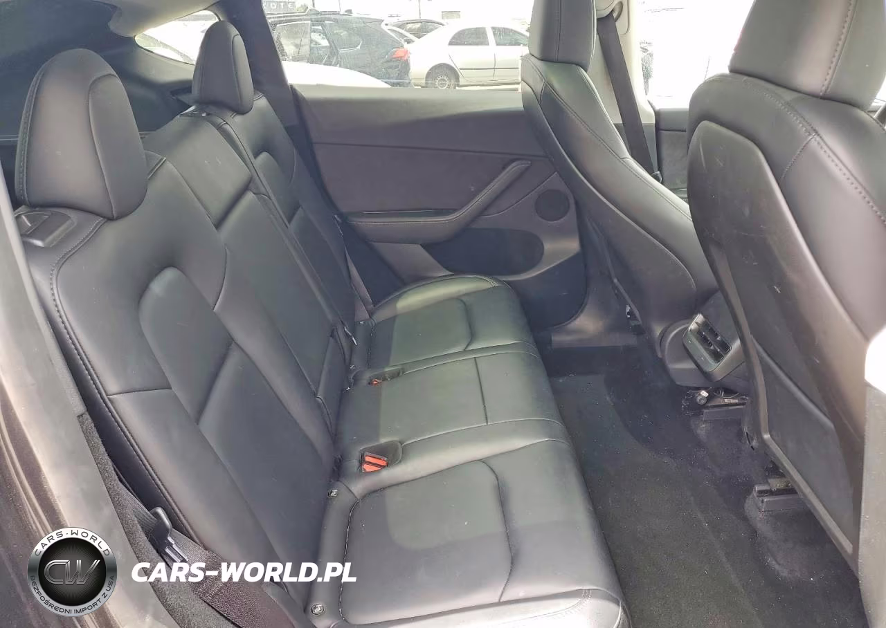 2024 Tesla Model Y VIN:7SAYGDEE6RF159293 - 11