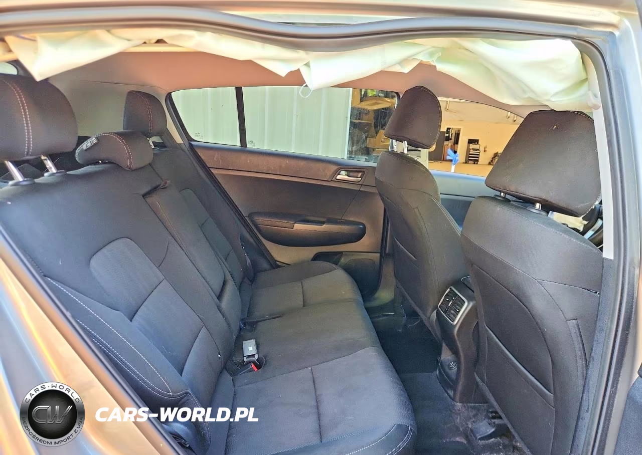 2022 Kia Sportage Lx VIN:KNDPMCAC8N7953518 - 11