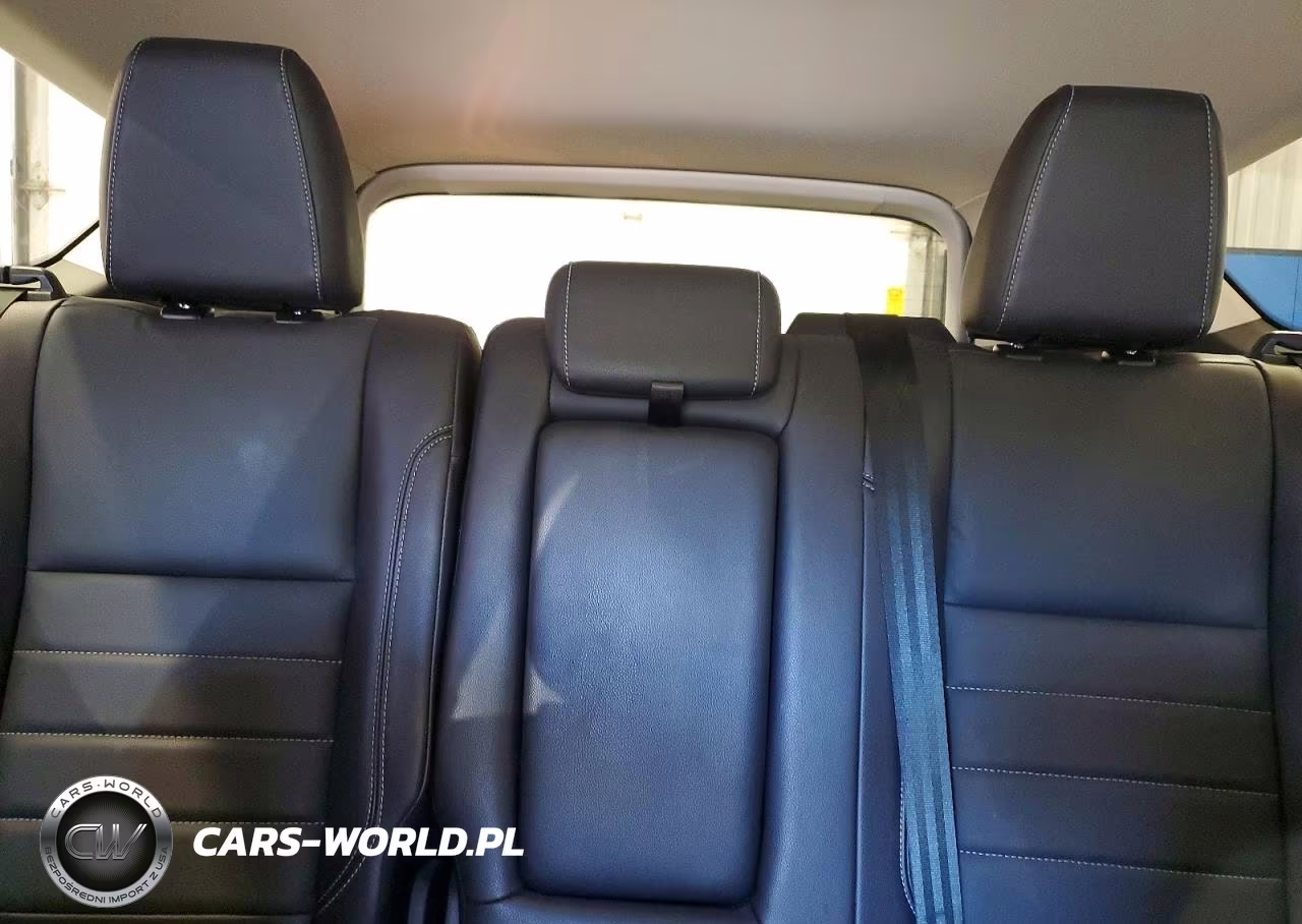 2016 Ford Escape Titanium VIN:1FMCU9JX0GUB85277 - 10