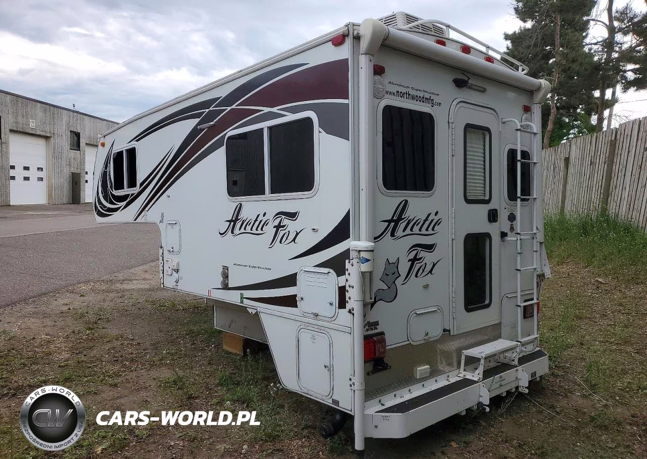 2019 North Country Arctic Fox 865 VIN:1NCJ865NXK0114718 - 3