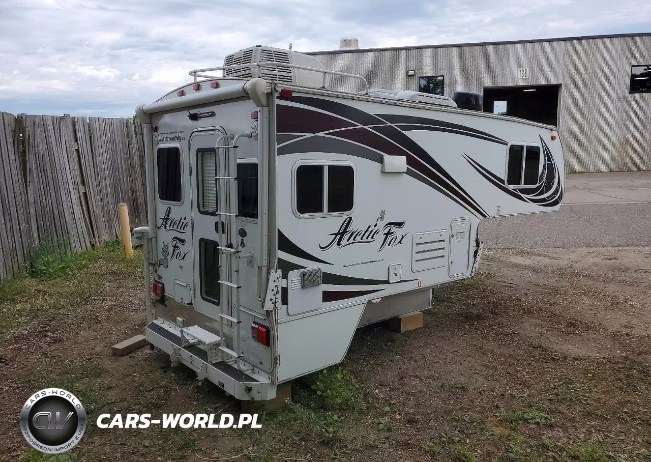 2019 North Country Arctic Fox 865 VIN:1NCJ865NXK0114718 - 4