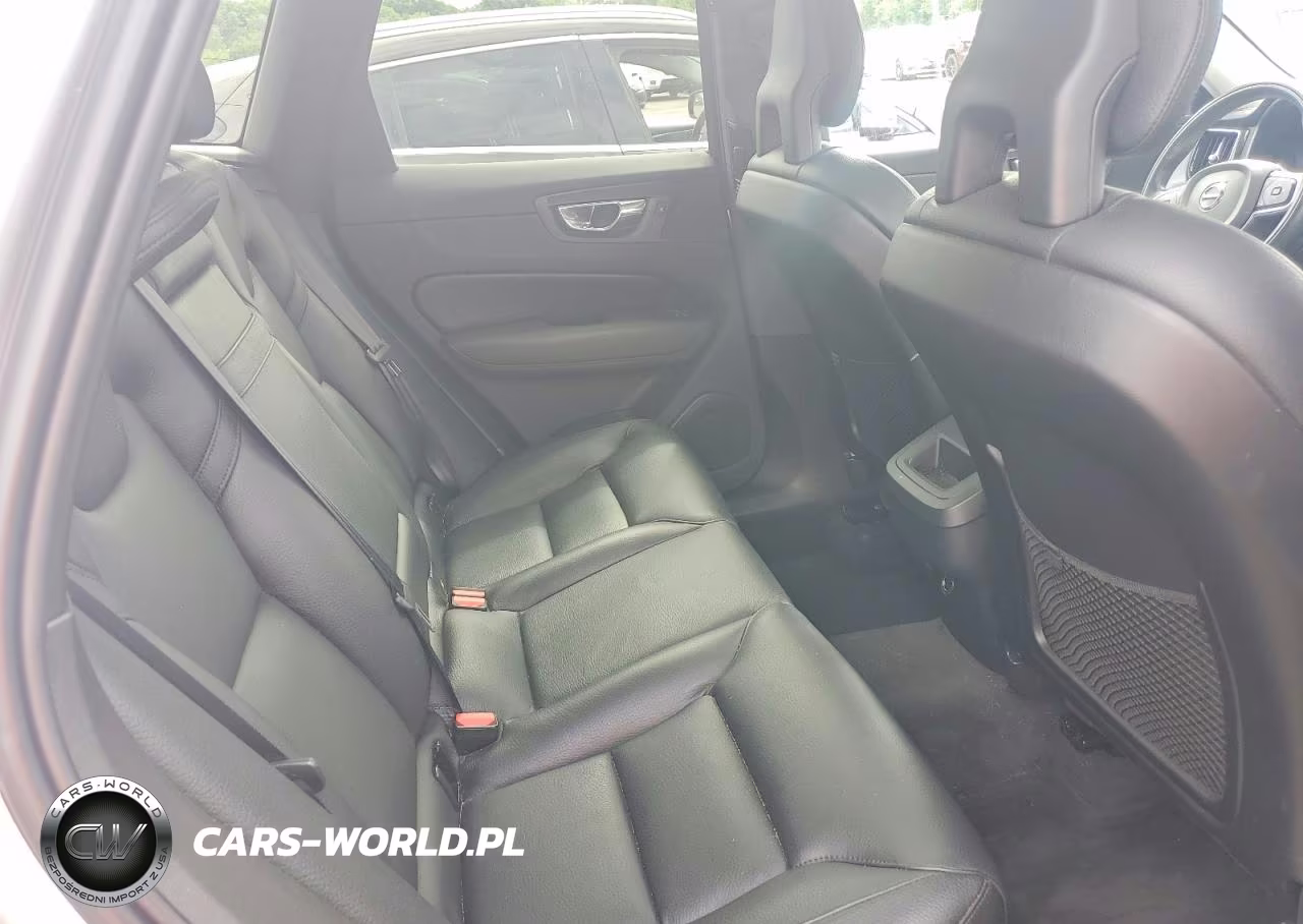 2018 Volvo Xc60 T5 VIN:LYV102RK0JB077329 - 11