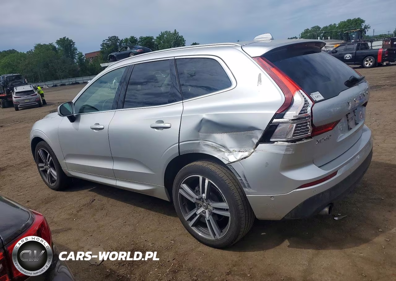 2018 Volvo Xc60 T5 VIN:LYV102RK0JB077329 - 2