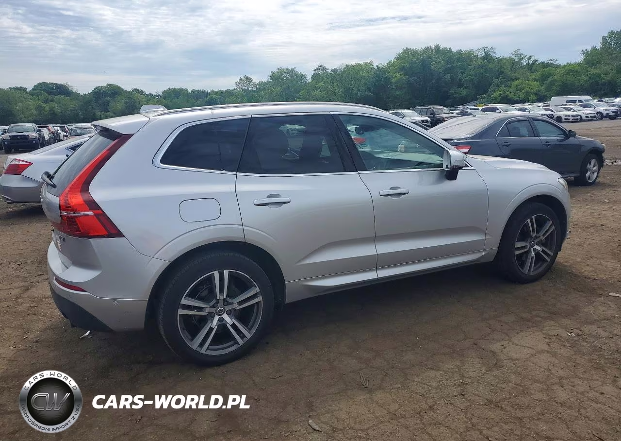 2018 Volvo Xc60 T5 VIN:LYV102RK0JB077329 - 3