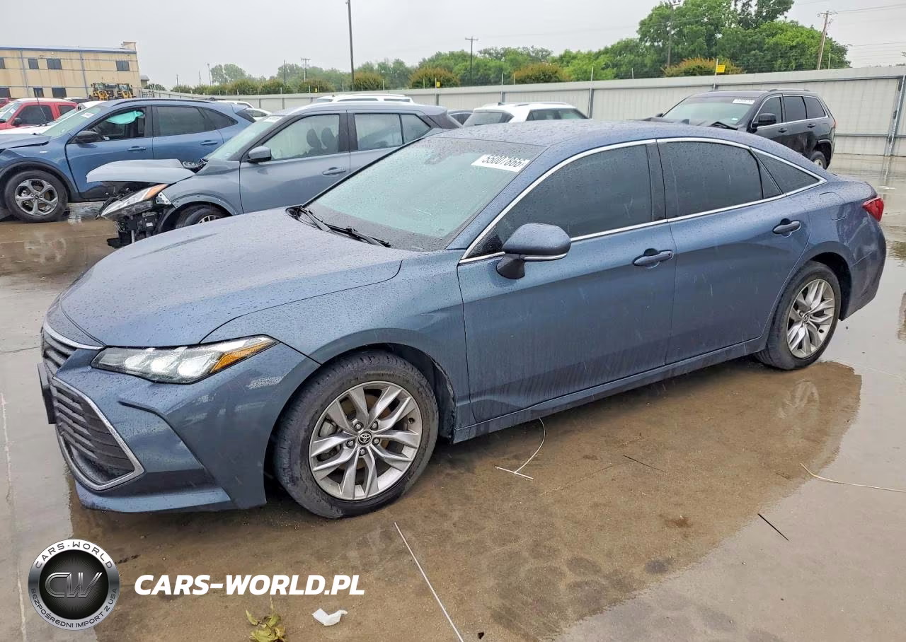 2022 Toyota Avalon Xle – zdjęcie 1 z 12