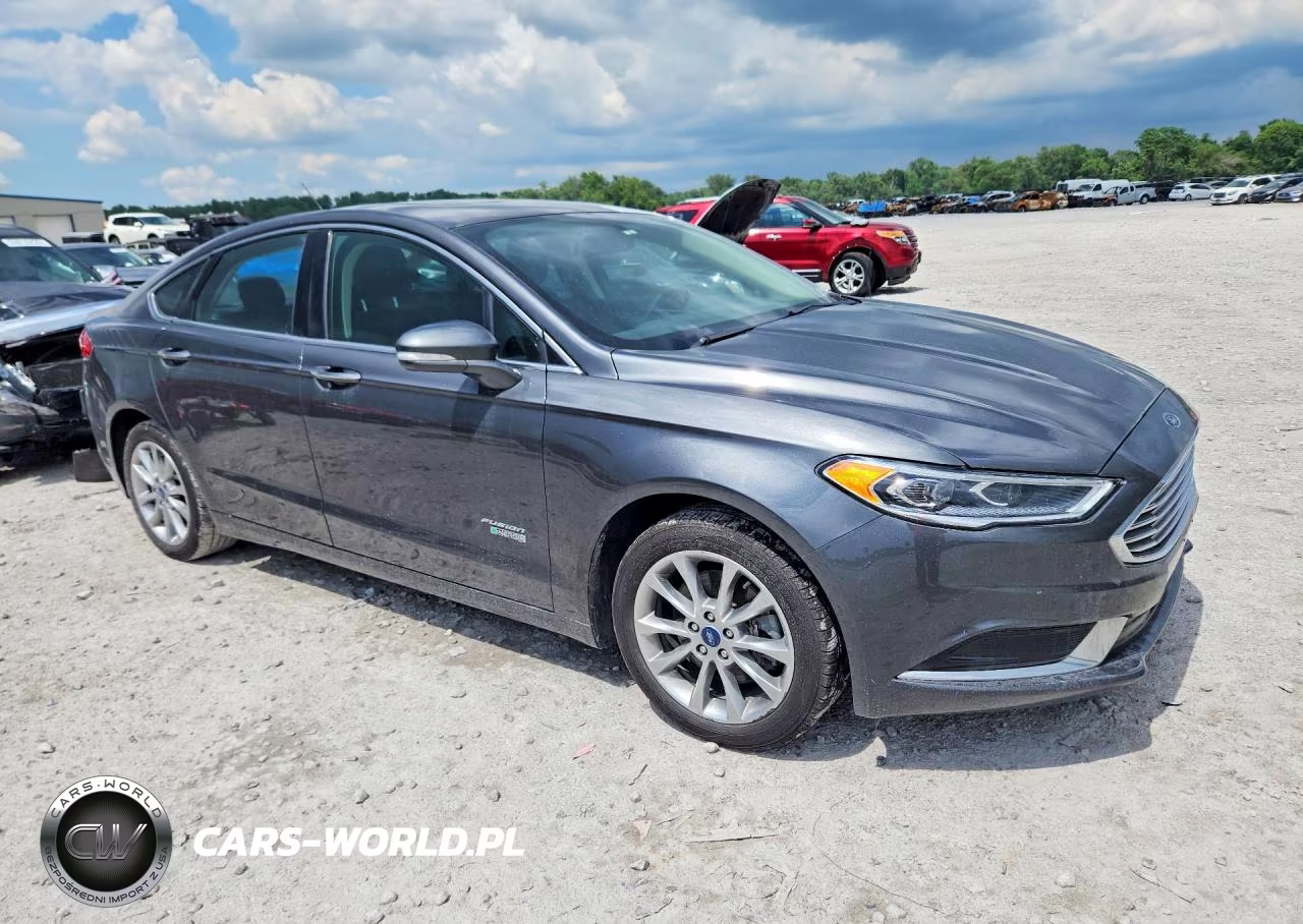 2018 Ford Fusion Se Phev VIN:3FA6P0PU4JR190634 - 4