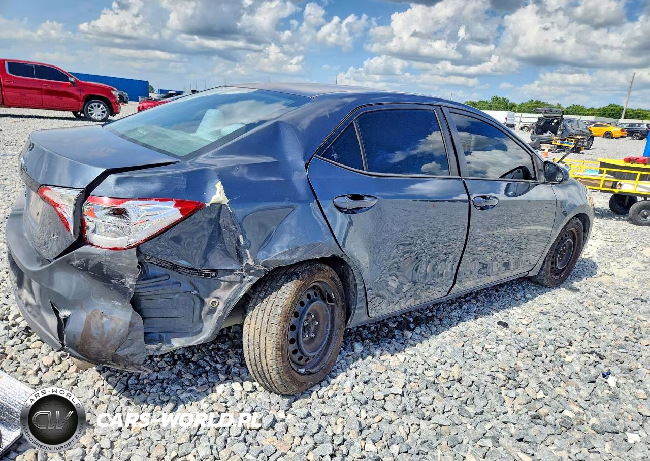 2015 Toyota Corolla VIN:2T1BURHE9FC325889 - 3